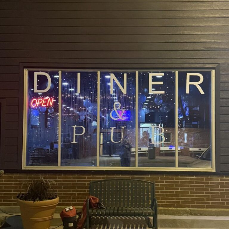 Diner Pub 768x768